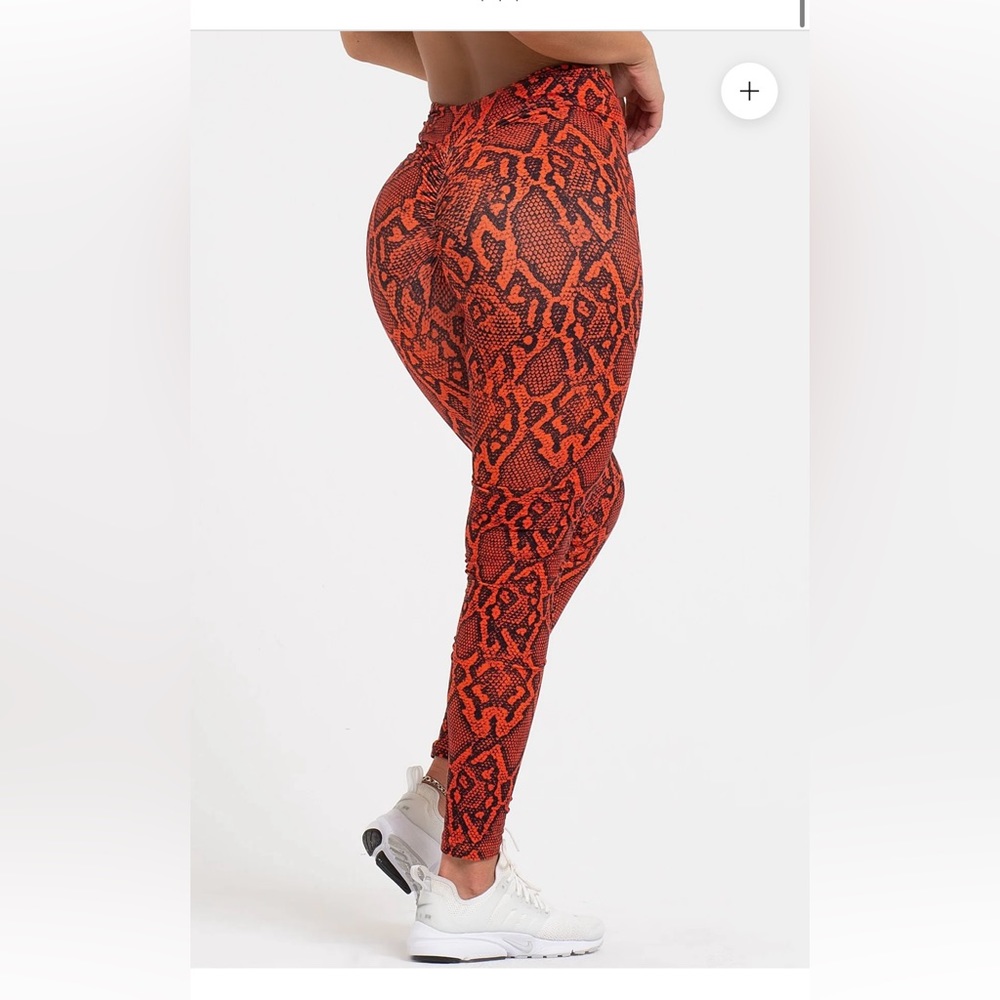 LiCi Fit Set (Med/Large Top & Med Pants) NW/OT